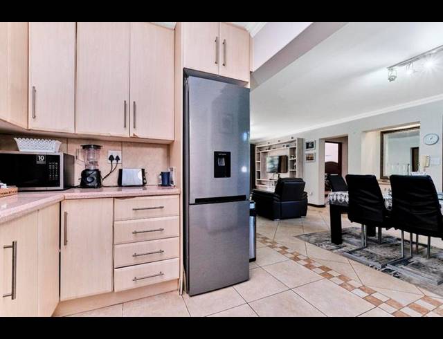 2 BEDROOM PROPERTY TO RENT IN MORNINGSIDE